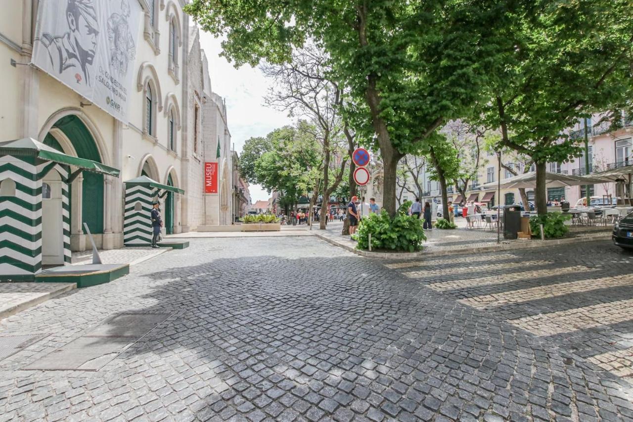 Golden Cage Chiado - Charm Historic And Cozy Apartamento Lisboa Exterior foto