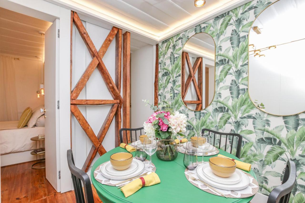 Golden Cage Chiado - Charm Historic And Cozy Apartamento Lisboa Exterior foto